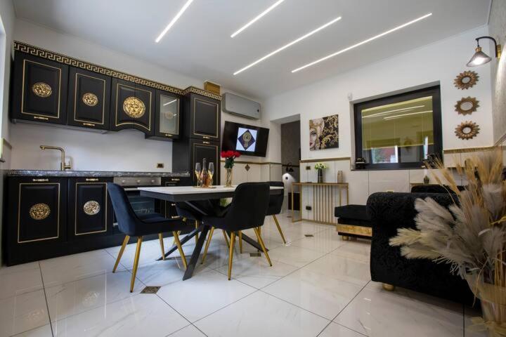 רנדצו Gd Luxury Suite מראה חיצוני תמונה